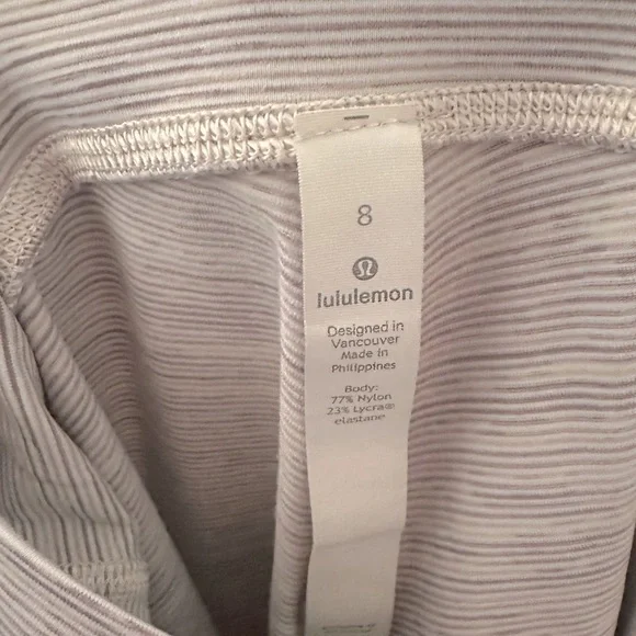 Lululemon Wunder Under Crop (High-Rise) *21" Wee Are From Space Sz 8 - Picture 6 of 7